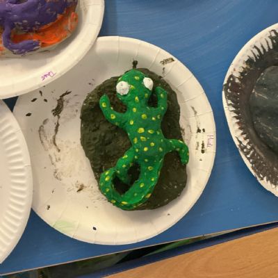 Painted clay lizards